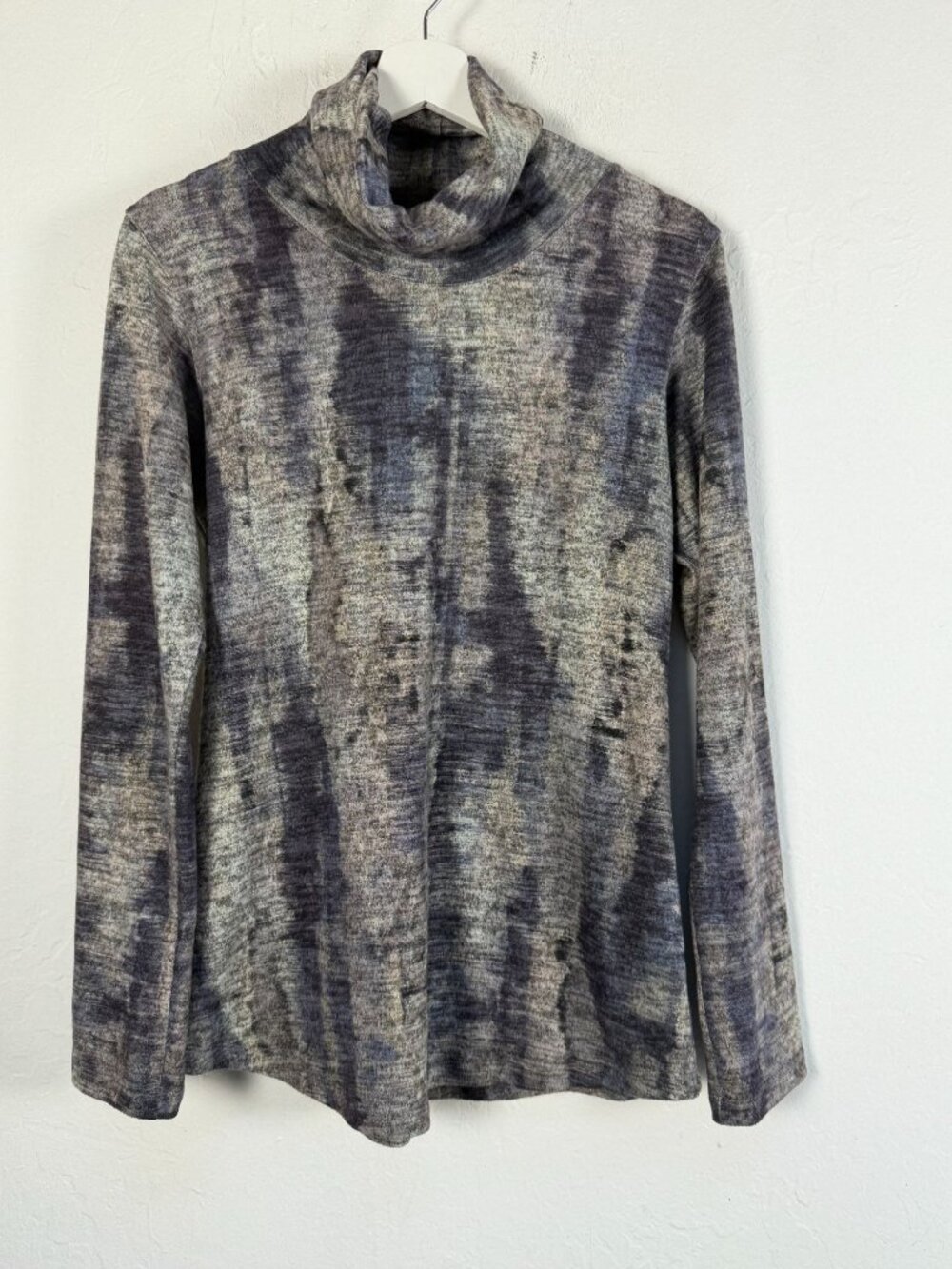 David Cline Turtleneck Tie-Dye Print Knit Top Long Sleeve Womens Medium Stretch